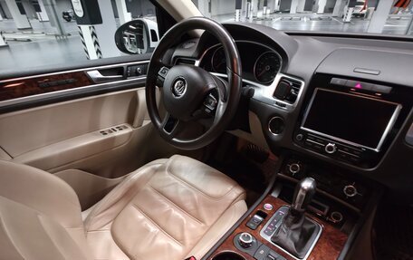 Volkswagen Touareg III, 2013 год, 2 550 000 рублей, 16 фотография