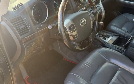 Toyota Land Cruiser 200, 2008 год, 2 300 000 рублей, 17 фотография
