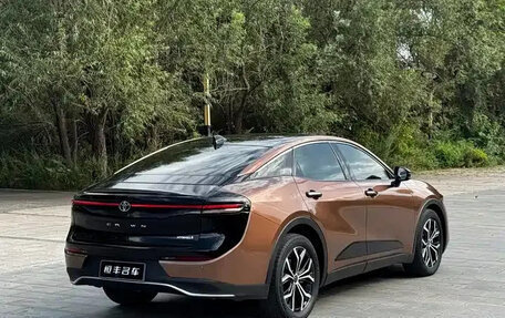 Toyota Crown, 2023 год, 6 300 000 рублей, 6 фотография