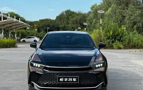 Toyota Crown, 2023 год, 6 300 000 рублей, 9 фотография