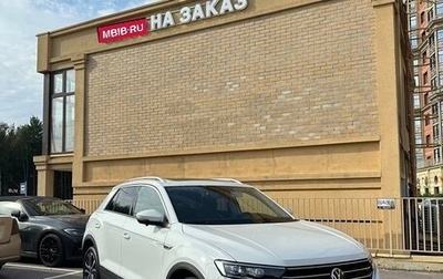 Volkswagen T-Roc I, 2022 год, 1 700 000 рублей, 1 фотография