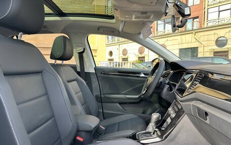 Volkswagen T-Roc I, 2022 год, 1 700 000 рублей, 11 фотография