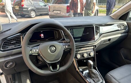 Volkswagen T-Roc I, 2022 год, 1 700 000 рублей, 14 фотография