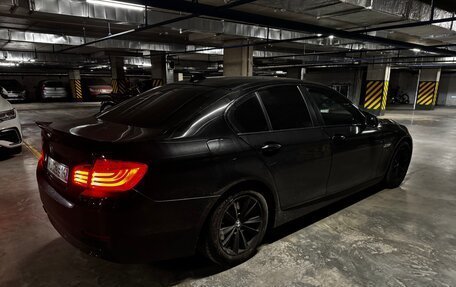 BMW 5 серия, 2011 год, 1 800 000 рублей, 3 фотография