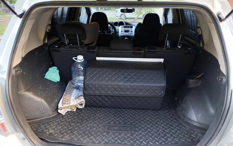 Toyota Verso I, 2012 год, 900 000 рублей, 11 фотография
