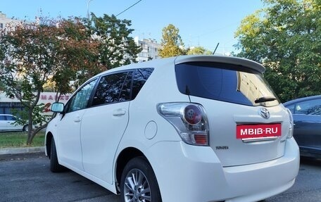 Toyota Verso I, 2012 год, 900 000 рублей, 14 фотография