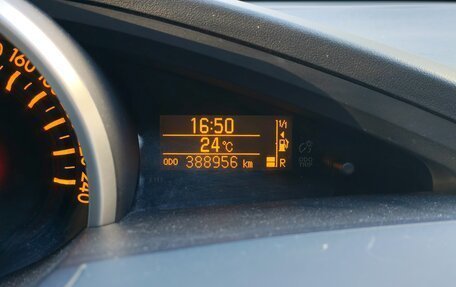 Toyota Verso I, 2012 год, 900 000 рублей, 26 фотография