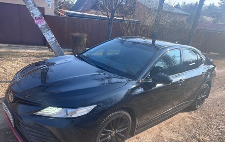 Toyota Camry, 2021 год, 3 900 000 рублей, 3 фотография