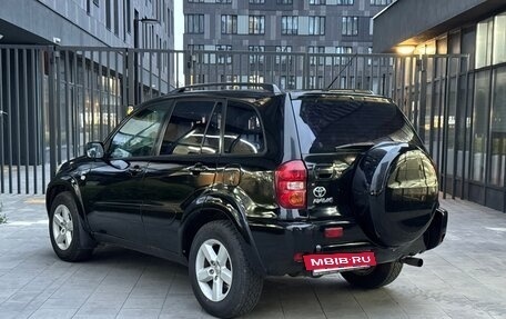 Toyota RAV4, 2004 год, 990 000 рублей, 3 фотография