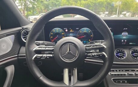Mercedes-Benz CLS, 2023 год, 6 030 000 рублей, 7 фотография