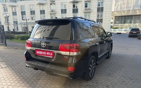Toyota Land Cruiser 200, 2019 год, 9 000 000 рублей, 2 фотография