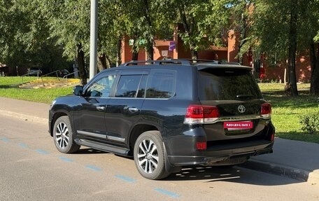 Toyota Land Cruiser 200, 2019 год, 9 000 000 рублей, 5 фотография