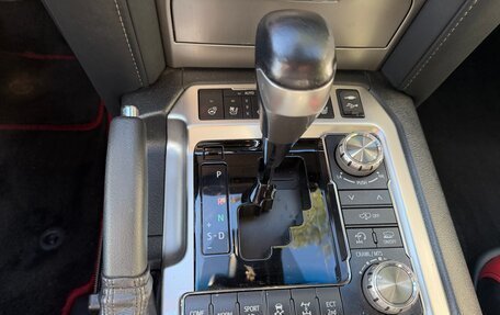 Toyota Land Cruiser 200, 2019 год, 9 000 000 рублей, 13 фотография