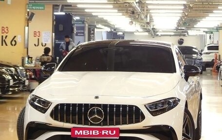 Mercedes-Benz CLS, 2023 год, 6 220 000 рублей, 3 фотография