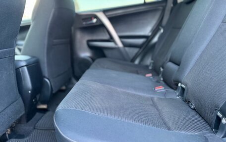 Toyota RAV4, 2015 год, 2 275 000 рублей, 19 фотография