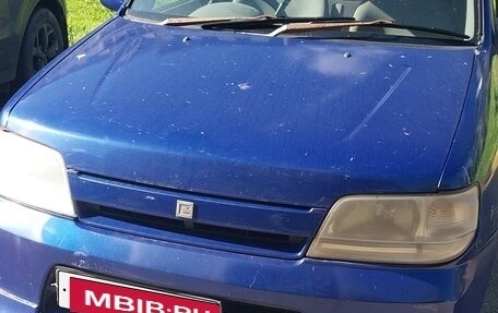 Nissan Cube II, 2001 год, 180 000 рублей, 5 фотография