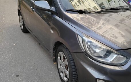 Hyundai Solaris II рестайлинг, 2013 год, 445 000 рублей, 6 фотография