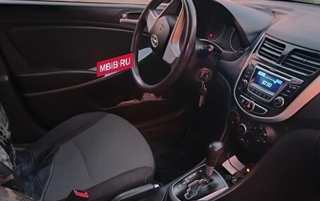 Hyundai Solaris II рестайлинг, 2013 год, 445 000 рублей, 8 фотография