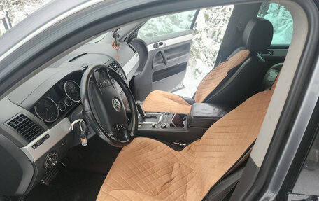 Volkswagen Touareg III, 2004 год, 999 999 рублей, 2 фотография