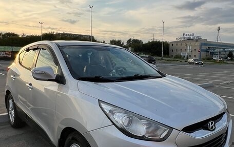 Hyundai ix35 I рестайлинг, 2011 год, 1 000 000 рублей, 3 фотография