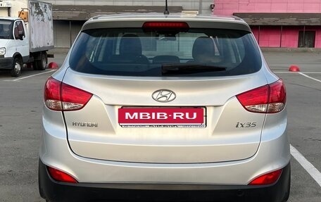 Hyundai ix35 I рестайлинг, 2011 год, 1 000 000 рублей, 2 фотография
