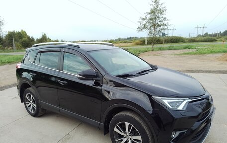 Toyota RAV4, 2017 год, 2 400 000 рублей, 1 фотография