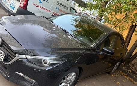 Mazda 3, 2016 год, 1 350 000 рублей, 2 фотография