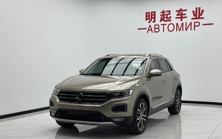 Volkswagen T-Roc I, 2022 год, 1 440 000 рублей, 1 фотография