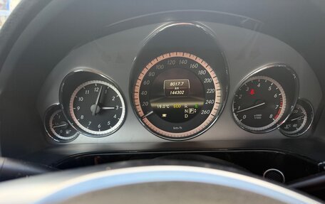 Mercedes-Benz E-Класс, 2012 год, 2 130 000 рублей, 3 фотография
