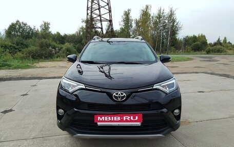 Toyota RAV4, 2017 год, 2 400 000 рублей, 9 фотография