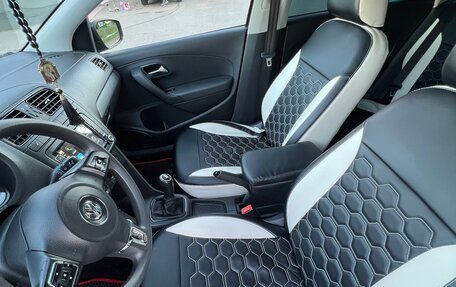 Volkswagen Polo VI (EU Market), 2011 год, 748 000 рублей, 11 фотография