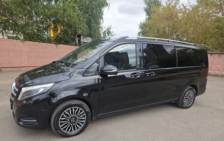 Mercedes-Benz V-Класс, 2019 год, 5 500 000 рублей, 3 фотография