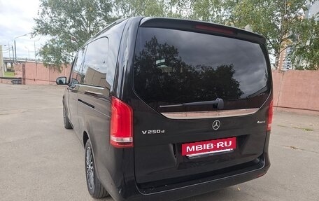 Mercedes-Benz V-Класс, 2019 год, 5 500 000 рублей, 4 фотография
