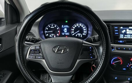 Hyundai Solaris II рестайлинг, 2018 год, 1 075 000 рублей, 10 фотография