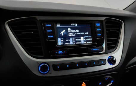 Hyundai Solaris II рестайлинг, 2018 год, 1 075 000 рублей, 13 фотография