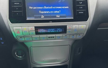 Toyota Land Cruiser Prado 150 рестайлинг 2, 2019 год, 5 300 000 рублей, 14 фотография