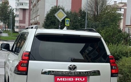Toyota Land Cruiser Prado 150 рестайлинг 2, 2019 год, 5 300 000 рублей, 6 фотография