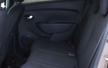 Renault Logan II, 2019 год, 780 000 рублей, 17 фотография