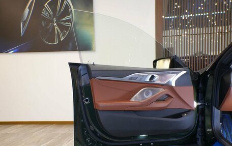 BMW 8 серия, 2025 год, 15 000 000 рублей, 12 фотография