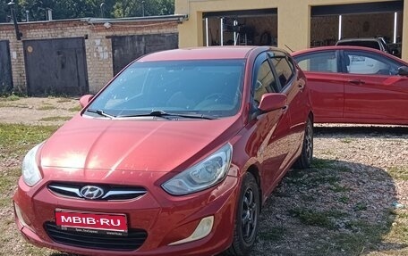 Hyundai Solaris II рестайлинг, 2011 год, 777 000 рублей, 1 фотография