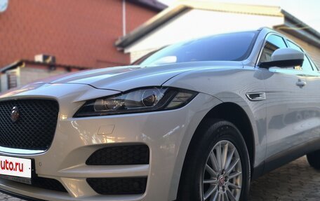 Jaguar F-Pace, 2016 год, 3 380 000 рублей, 1 фотография