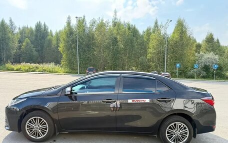 Toyota Corolla, 2018 год, 2 000 000 рублей, 2 фотография