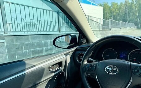 Toyota Corolla, 2018 год, 2 000 000 рублей, 7 фотография