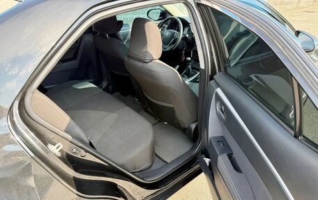 Toyota Corolla, 2018 год, 2 000 000 рублей, 15 фотография