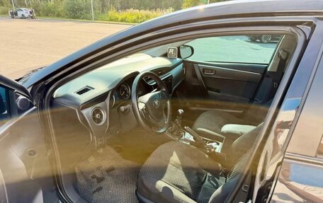 Toyota Corolla, 2018 год, 2 000 000 рублей, 12 фотография