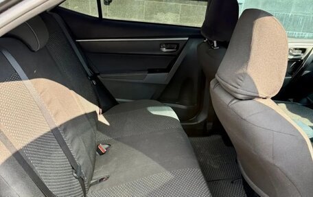 Toyota Corolla, 2018 год, 2 000 000 рублей, 17 фотография