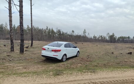 KIA Rio III рестайлинг, 2015 год, 850 000 рублей, 4 фотография