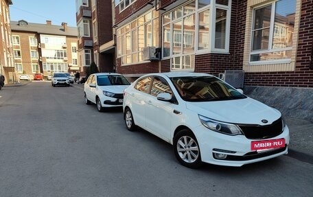 KIA Rio III рестайлинг, 2015 год, 850 000 рублей, 2 фотография