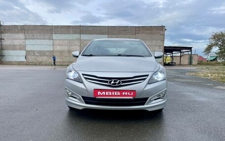 Hyundai Solaris II рестайлинг, 2016 год, 1 200 000 рублей, 2 фотография