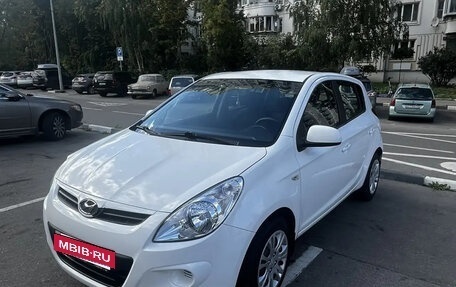 Hyundai i20 IB рестайлинг, 2010 год, 495 000 рублей, 2 фотография